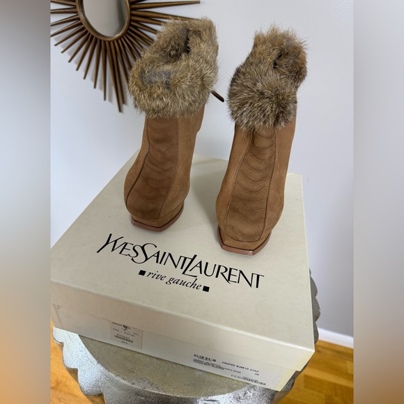 YSL - Tan Tribute Suede Booties w/ Fur Cuffs - Picture 14 of 15